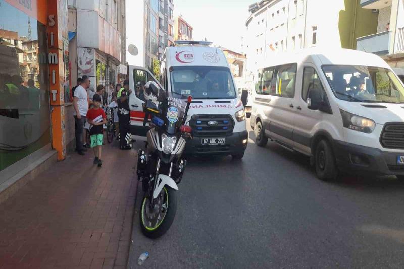 Motosiklet çocuklara çarptı Zonguldak’ın Ereğli ilçesinde motosikletin çarptığı 2 çocuk hastaneye kaldırıldı. Kaza