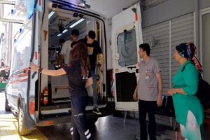 Zonguldak’a Ereğli ilçesinde otomobil ile motosikletin çarpıştığı trafik kazasında 2