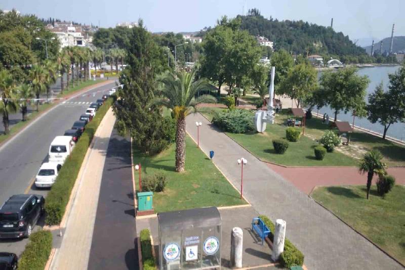 Zonguldak’ta Ereğli İlçesinde hava sıcaklığının 35 dereceyi aşmasının ardından sahiller