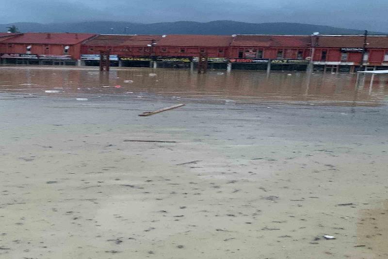 Zonguldak’ın Çaycuma ilçesinde bulunan Şehirlerarası Otobüs Terminali ve Galericiler Sitesi