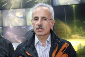 Heyelan nedeniyle İstanbul istikameti trafiğe kapanan Bolu Dağı Tüneli’ne gelen