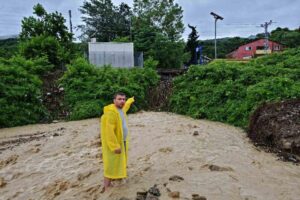 Zonguldak’ın Çaycuma ilçesinde yaşanan sel sonrası Türkiye Cumhuriyeti Devlet Demiryollarına