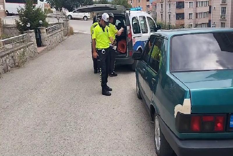 Karabük’te cadde üzerinde drift atan otomobil sürücüsüne 20 bin 342