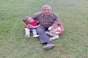 Kastamonu’nun Taşköprü ilçesinde traktörü ile avlanmaya gitmek isterken tüfeğin ateş