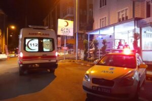 Zonguldak’ın Ereğli ilçesinde bir kişi içtiği ilaçlar nedeniyle hastaneye kaldırıldı.