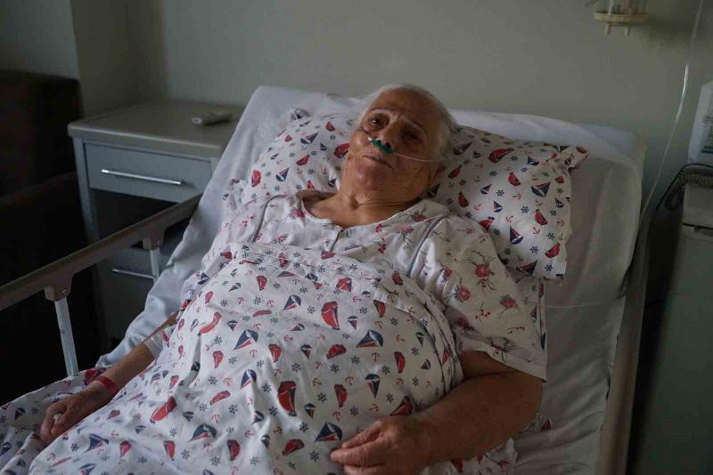 Kastamonu’da idrar yolundaki kanamadan şüphelenerek gittiği hastanede böbreğinde tümör tesit