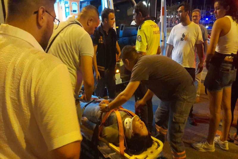 Zonguldak’ın Ereğli ilçesinde ticari taksi ile otomobilin çarpıştığı trafik kazasında