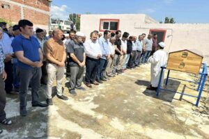 Kastamonu-Taşköprü karayolunda şarampolde ağaca çarparak duran minibüste yaralanan ve ardından