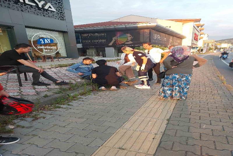 Zonguldak’ın Ereğli ilçesinde otomobille motosikletin çarpışması sonucu 2 kişi yaralandı.