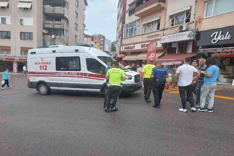 Otomobile çarpmamak isterken kaza yaptı: 2 yaralı Zonguldak’ın Ereğli ilçesinde otomobile çarpmamak için fren yapan motosiklet sürücüsü,