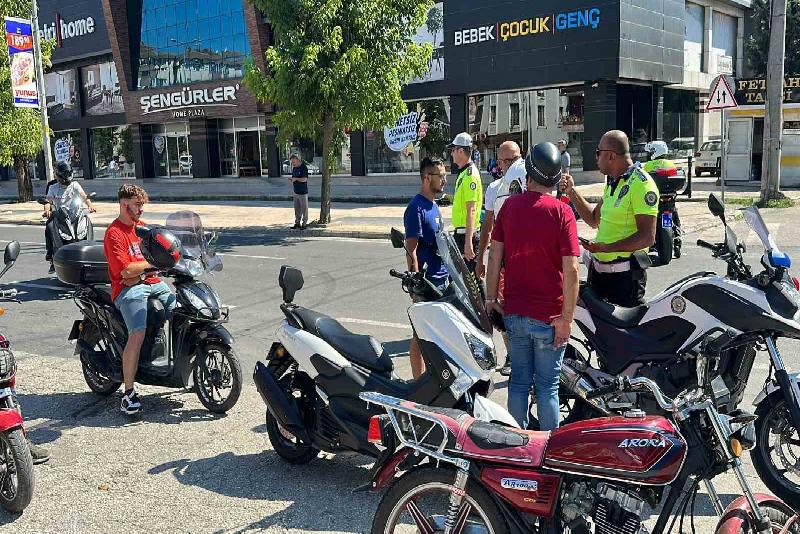 DÜZCE (İHA) – Düzce’de polis ekipleri artan motosiklet kazaları sonrasında