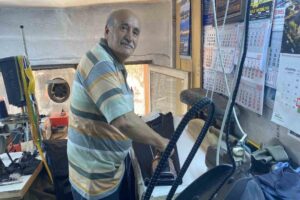 Zonguldak’ta 63 yıldır Terzilik mesleğini icra etmeye çalışan 78 yaşındaki