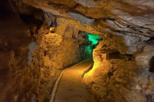 Düzce’de bulunan ve yaz kış 5 ila 10 derece arasında