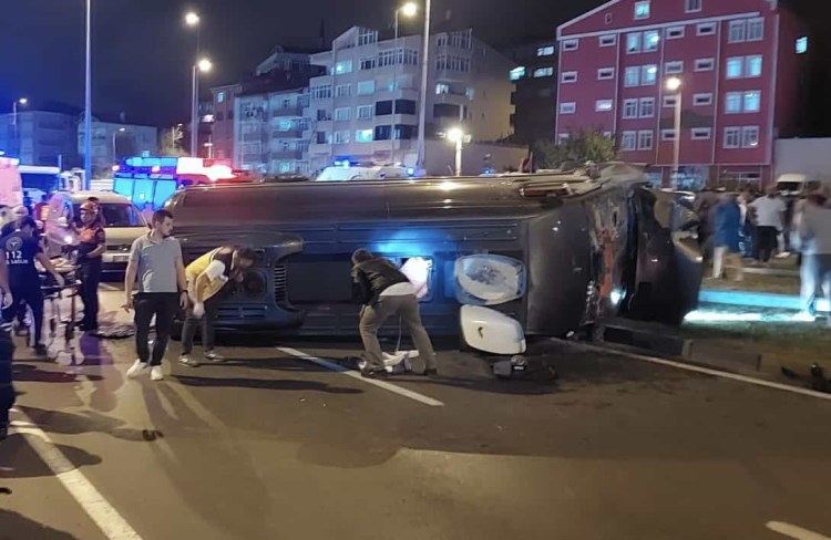 Kdz.Ereğli Kepez mahallesi yolunda servis aracı kaza yaptı. Yaşanan kazada