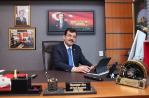 Ak Parti Zonguldak Milletvekili Muammer Avcı kamuda, şehit madenci yakınlarının