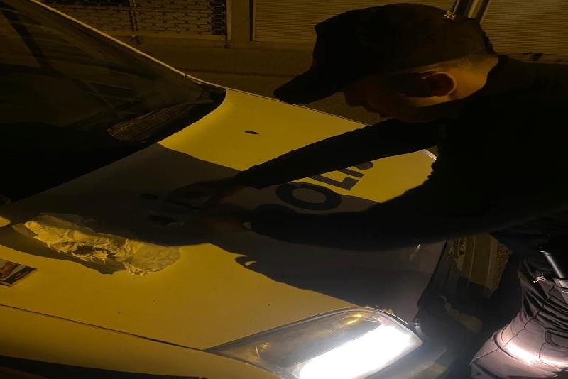 Bekçilerin şüphe üzerine durdurduğu şahsın üzerinden uyuşturucu çıktı Düzce’de gece bekçilerinin şüphe üzerine durduğu şahsın yapılan üst aramasında