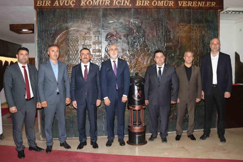 Çalışma Bakanı Işıkhan GMİS’i ziyaret etti