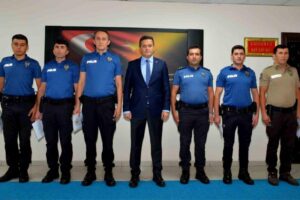 Kastamonu’nun Ağlı ilçesinde eşini ve ‘teslim ol’ çağrısında bulunan 2