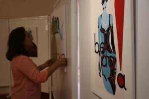 Bolu’da teması "Hava Bedava" olan grafik ve illüstrasyon sergisi sanatseverlerin