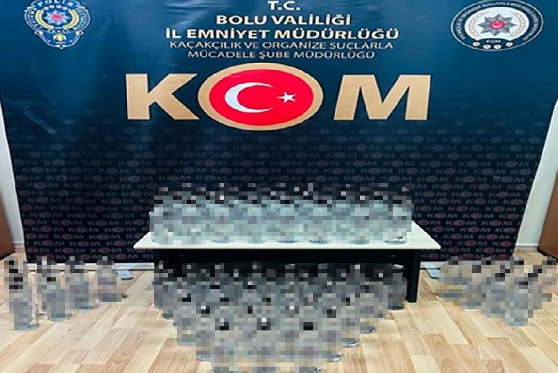 Lokantada sahte bandrollü 45 bin lira değerinde alkol ele geçirildi Bolu’da alkollü lokanta olarak faaliyet gösteren bir iş yerinde, sahte