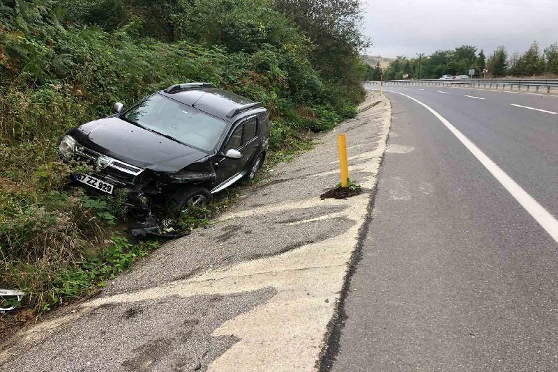 Zonguldak’ta meydana gelen bir kazada araçta bulunan üç kişi hafif