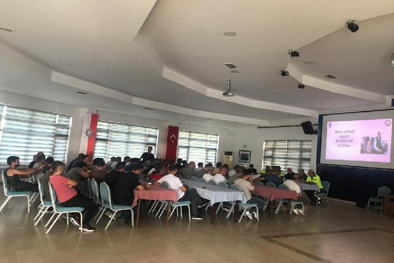 Zonguldak’ta okul servis araç sürücülerine bilgilendirme toplantısı