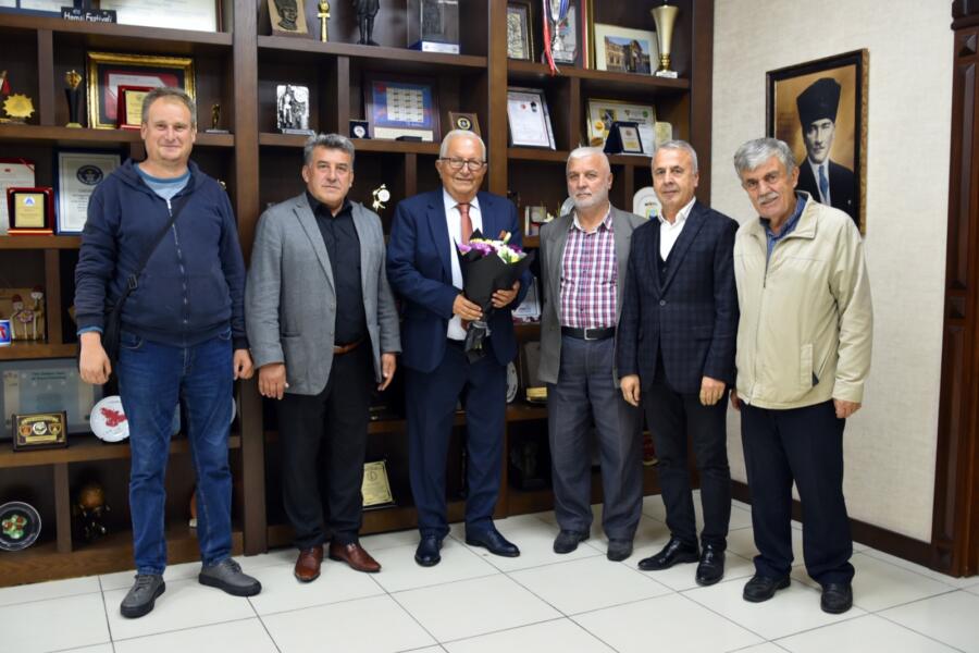 Alaplı Gazeteciler Derneği Başkanı Doğan Bostancı ve yönetimi, Belediye Başkanı