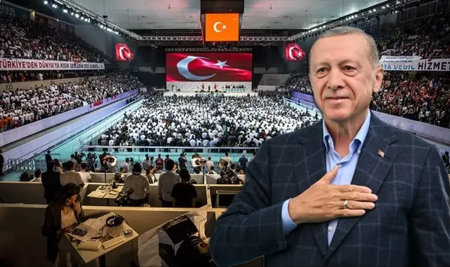 AK Parti’de kongre günü: Erdoğan’dan ‘yerel seçim’ ve ‘güvenlik’ mesajları Cumhurbaşkanı Erdoğan, partisinin 4. Olağanüstü Büyük Kongresi’ne katılıyor. Kongre salonunda