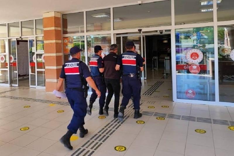 Kastamonu7nun İnebolu ilçesinde izinsiz kullandığı kredi kartı dolandırıcılığından kesinleşmiş 10