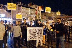 İsrail’in Gazze şeridinde yaptığı saldırılar Düzcelileri sokağa döktü. Düzceliler, İsrail’in