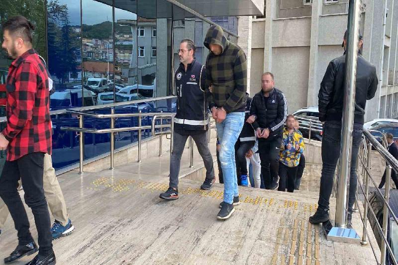Zonguldak’ta Kafes operasyonunda yakalanan 11 şüpheliden 8’i bu sabah saatlerinde