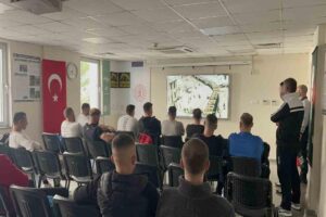 Zonguldak Hentbol Spor Kulübü’nün forma ve kadroda yer alan oyuncuları