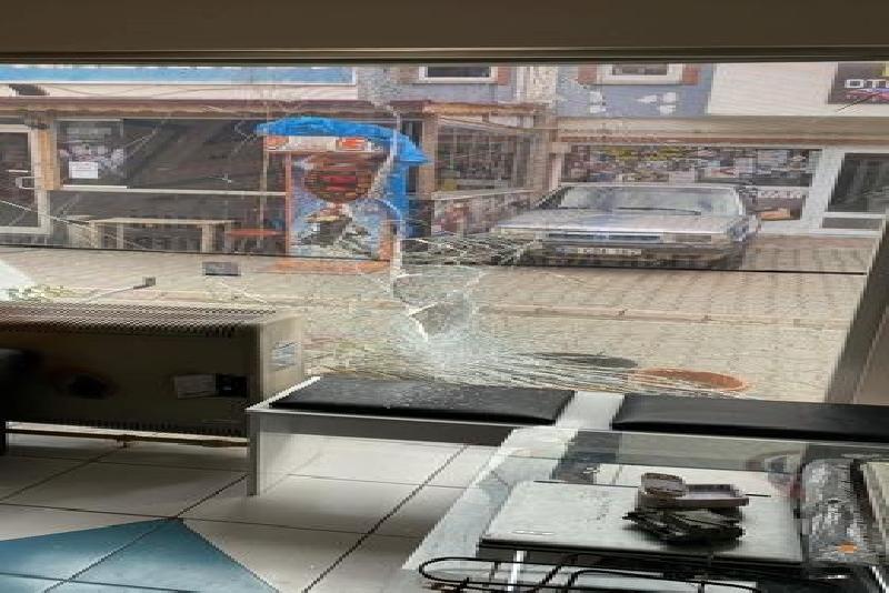 Kastamonu’da motosikletin gazına basan sürücü, kontrolü kaybettikten sonra bir iş