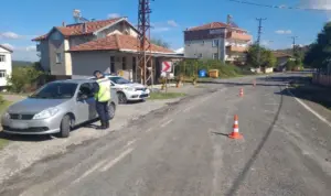 Jandarmanın huzur uygulamasından kaçamadılar Zonguldak İl Jandarma Komutanlığınca, 19 Ekim