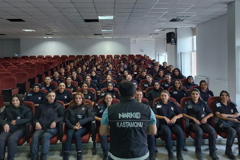 Kastamonu İl Emniyet Müdürlüğü Narkotik Suçlarla Mücadele Şubesi ekiplerince, Kastamonu