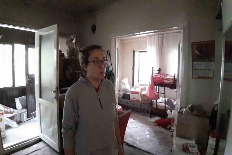 Bolu’nun Mudurnu ilçesinde yağışın ardından rögarların tıkanması neticesinde 3 katlı