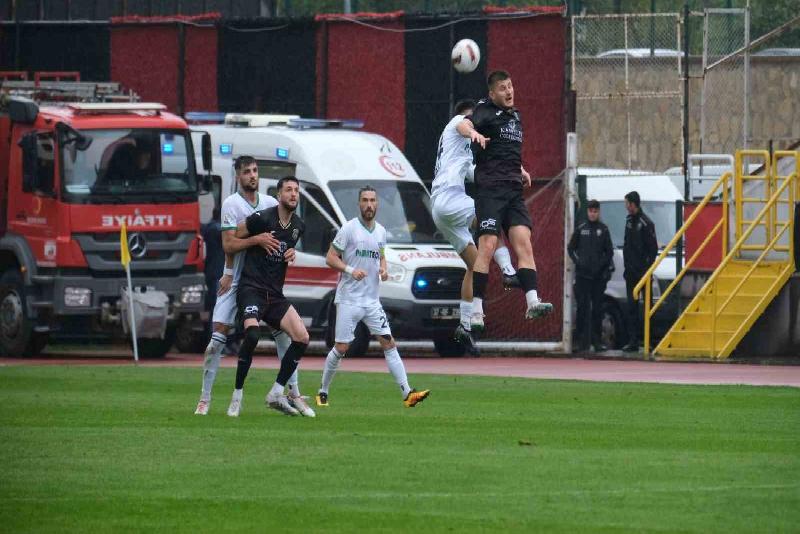 TFF 2. Lig: GMG Kastamonuspor: 2 – Denizlispor: 0 TFF 2. Lig 9. hafta karşılaşmasında GMG Kastamonuspor, konuk ettiği
