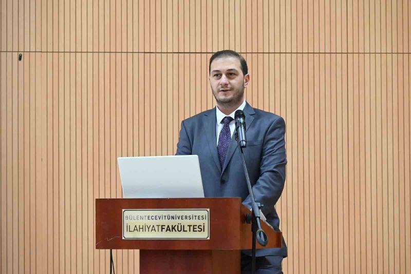 Zonguldak Bülent Ecevit Üniversitesinde (ZBEÜ) Cumhuriyetin Yüzüncü Yılı etkinlikleri çerçevesinde