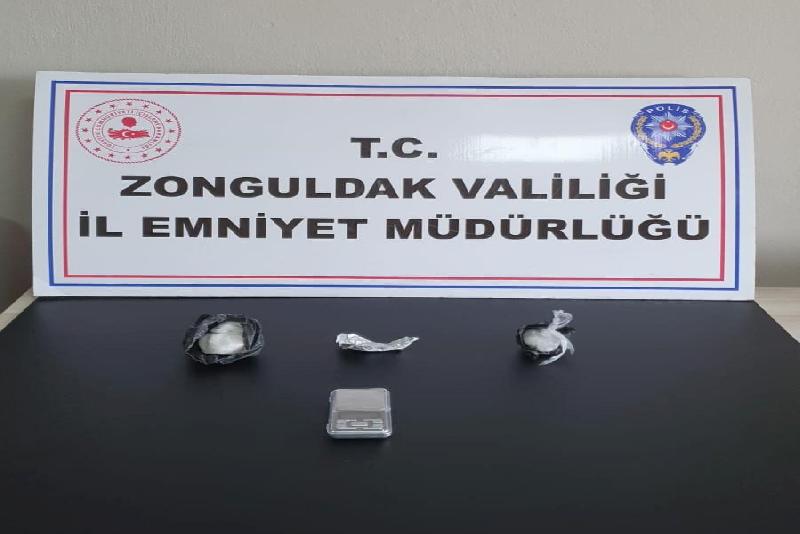 Zonguldak Emniyet Müdürlüğü, Kdz. Ereğli ilçesinde operasyon gerçekleştirdi. Operasyonda 2