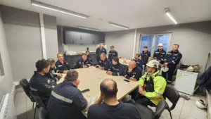 Türk Metal Sendikası Kdz.Ereğli Şube Başkanı Altan Kalfa, üyeleriyle biraraya