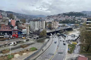 Zonguldak’ta yıkım çalışmalarında istasyon caddesinin büyük çoğunluğu tamamlandı. Zonguldak’ta 67