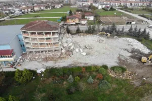 DÜZCE (İHA) – Düzce’de 23 Kasım 2022 depreminde ağır hasar