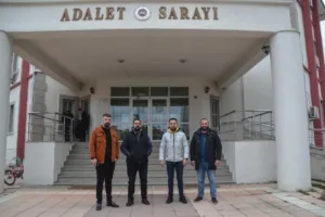 Kastamonu’nun Taşköprü Belediye Başkanı Abdullah Çatal’ın bulunduğu evin kurşunlaması olayı