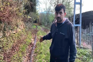 Zonguldak’ın Devrek ilçesine bağlı Durupınar köyündeki yollar, köy sakinlerinin tepkisine