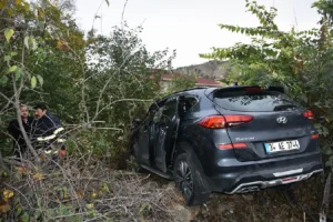 Kastamonu’nun Tosya ilçesi D100 Karayolu’nda cip ile otomobilin çarpışması neticesinde