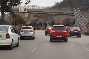 Karabük’ün Safranbolu ilçesinde düğün konvoyu yapan 11 araca toplam 22