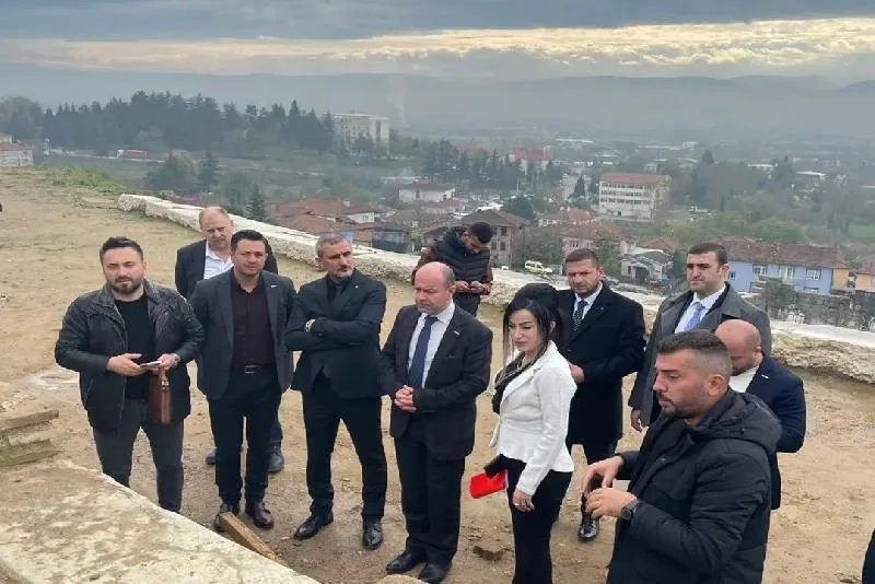 Düzce’nin turizmi için bir araya geldiler DÜZCE(İHA) – Düzce’nin turizm zenginliklerini ortaya çıkartmak için çalışmalar sürüyor.