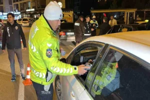 Düzce’de polis ekipleri Üniversite bölgesinde hem havadan hem de karadan