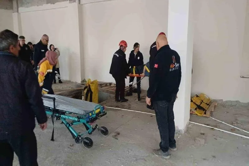 Düzce(İHA) – Düzce’de inşaatta bir anlık dengesini kaybeden M.O. isimli