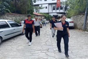 Safranbolu Belediyesi İtfaiye Müdürlüğü, vatandaşları yangın ve karbonmonoksit zehirlenmesine karşı